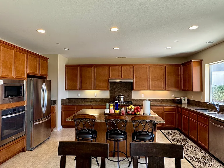 34218 Hourglass St — Photo 6