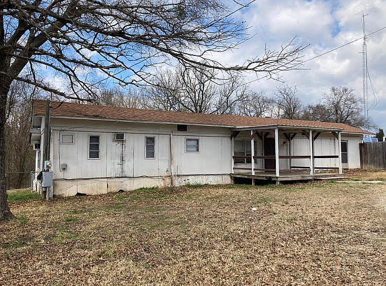 1st image of 522 Crossroads Dr