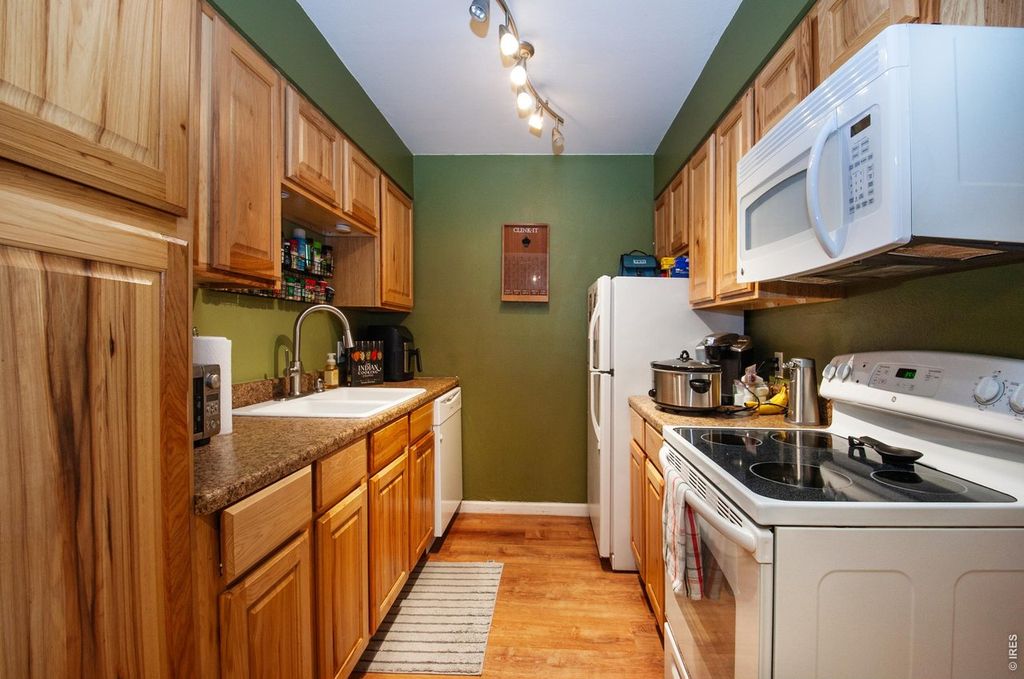 3400 Stanford Rd #A-111