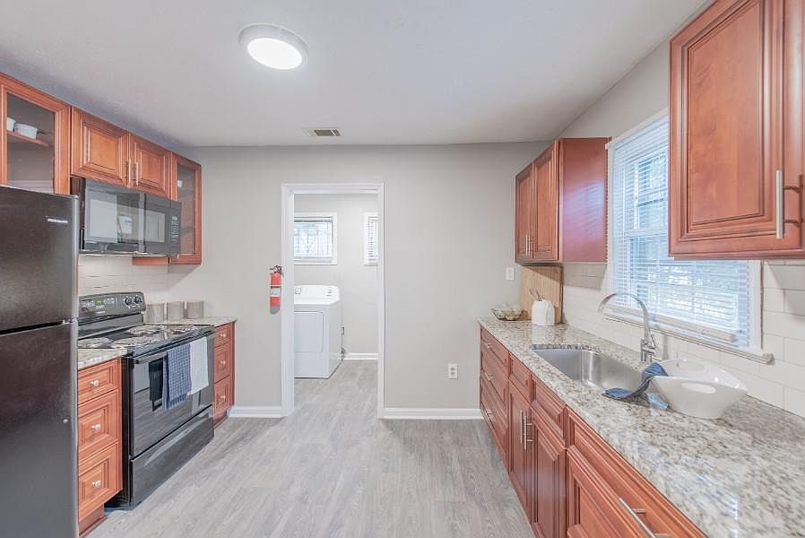 1st image of 2227 Carey Dr SE #13473335