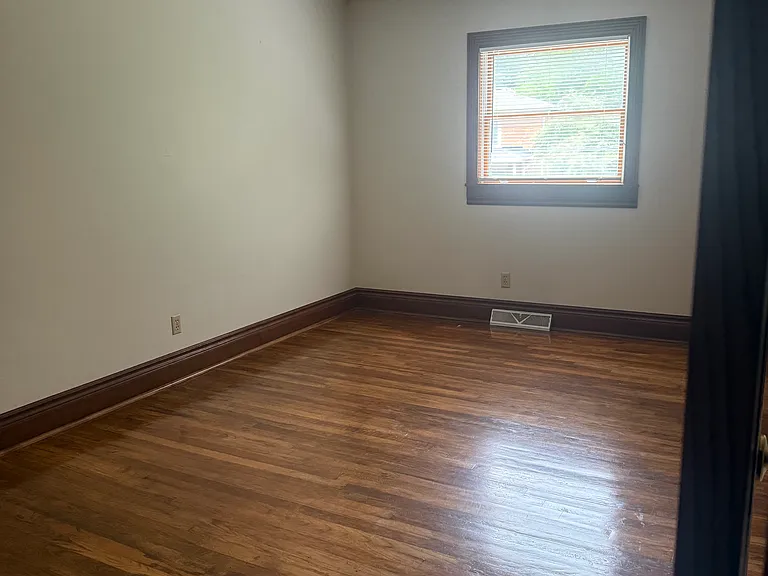 50 N Liberty St #7 — Photo 6