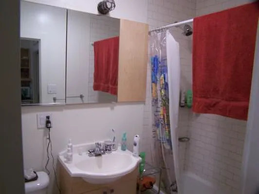 Rented by Skygroup Realty | media 33