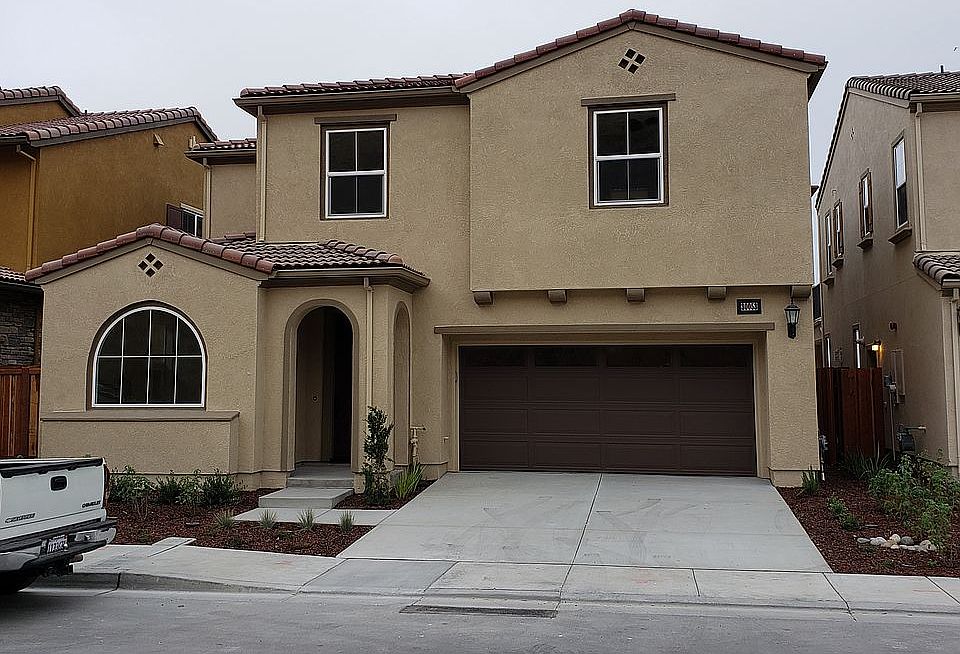 1st image of 30053 Mountain View Dr