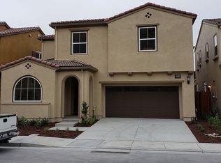 30053 Mountain View Dr, Hayward, CA 94544