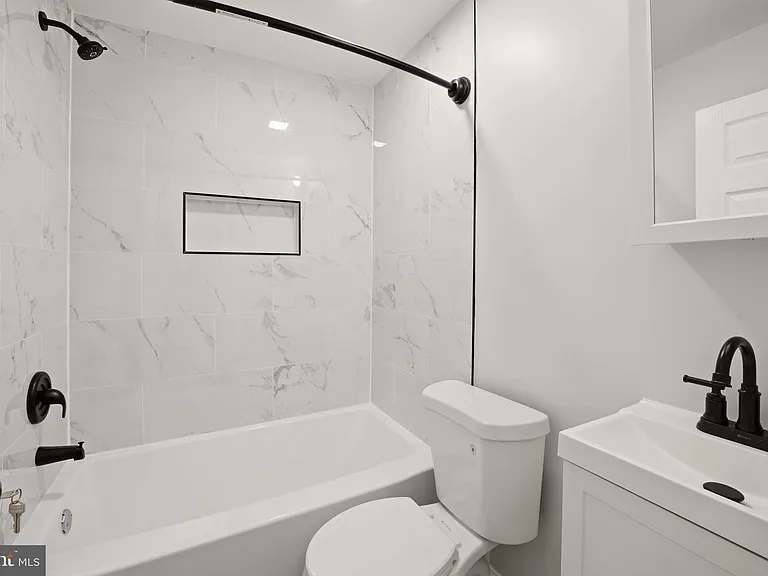 3309 Conrad St #2 — Photo 10