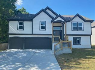 19821 E 13th St N, Independence, MO 64056