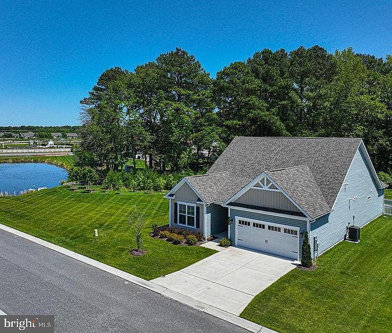 1st image of 36262 Windsor Park Dr