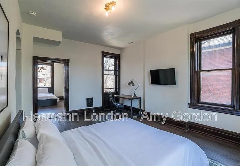 3922 Castleman Ave — Photo 35