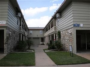 1st image of 918 Winnie St APT 110