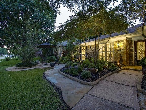 2nd image of 2117 Glen Forest Ln