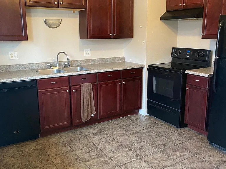 4300 Rio Verde St — Photo 3