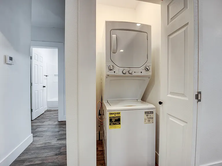 1516 S P St — Photo 12