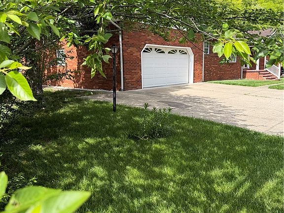 2nd image of 783 Campbells Creek Dr