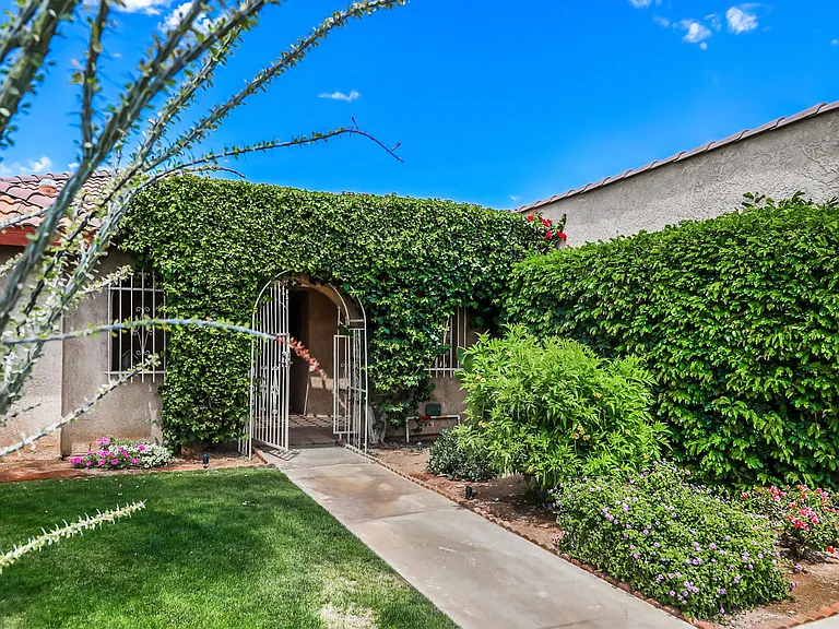 30769 Susan Dr — Photo 4