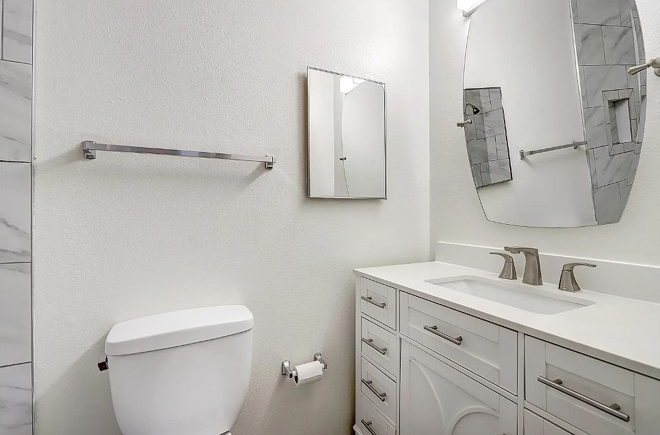 1st image of 8333 Comanche Rd NE APT 2C