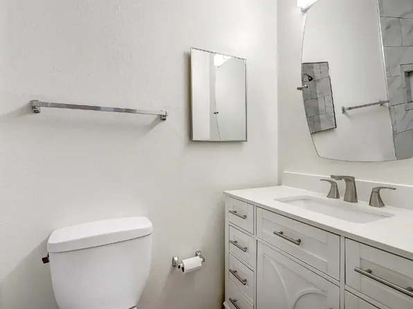 8333 Comanche Rd NE APT 2C, Albuquerque, NM 87110
