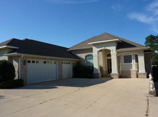 9238 Lakeview Dr, Foley, AL 36535