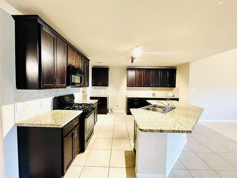 2918 Isla Gorge Ct — Photo 13