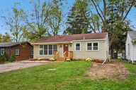 Kenilworth Ave-S1410-004.jpg