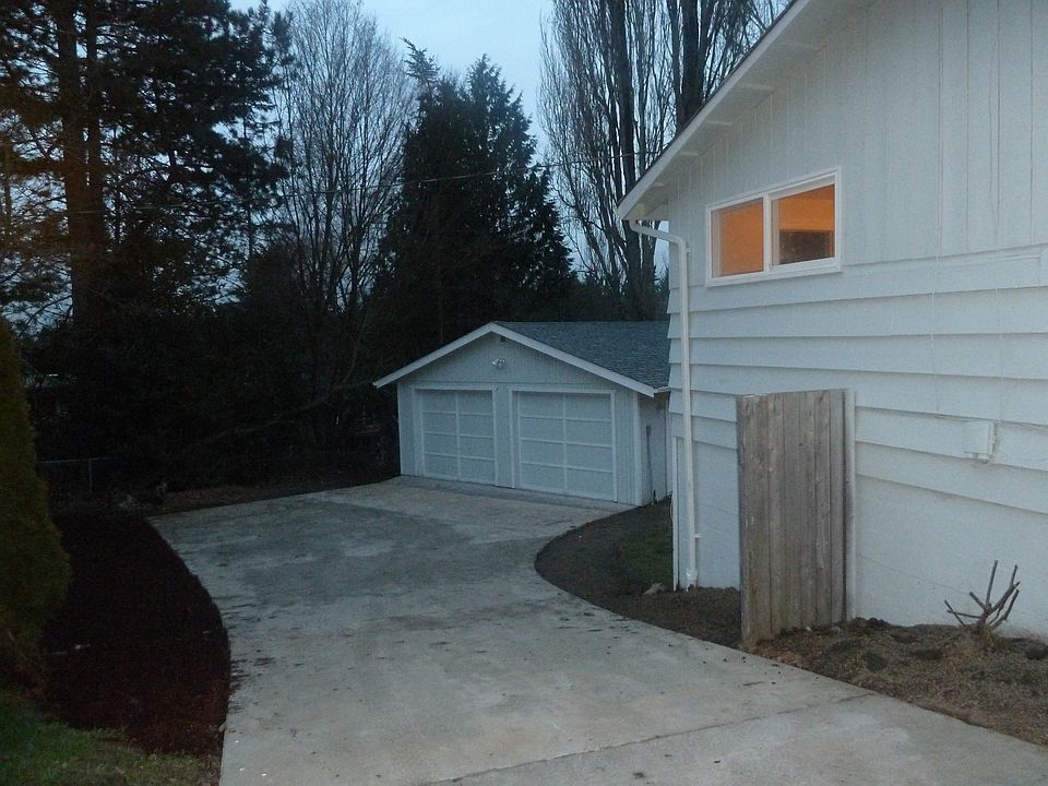 1st image of 23185 25th Ave S
