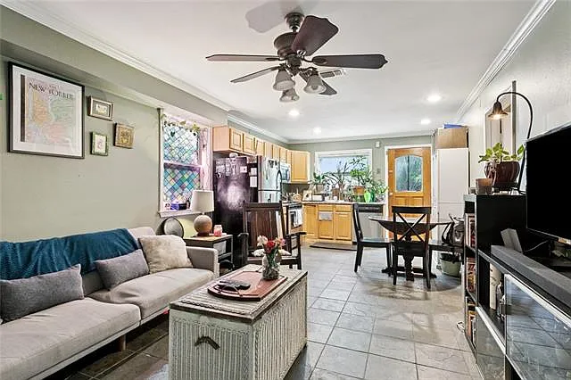 3226 Palmyra St — Photo 2