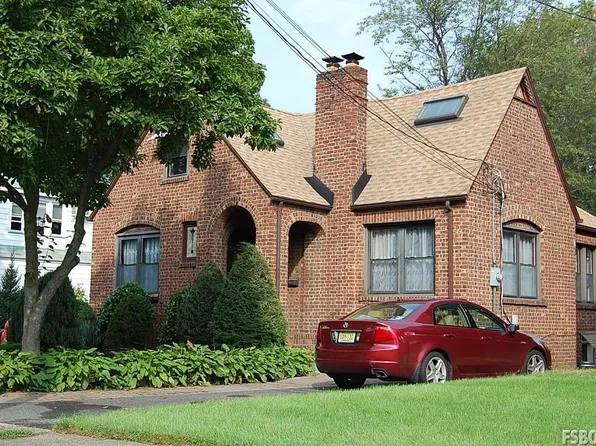 13 Willow St #1X, Fair Lawn, NJ 07410