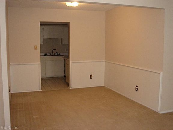 3rd image of 1302 Sierra Dr