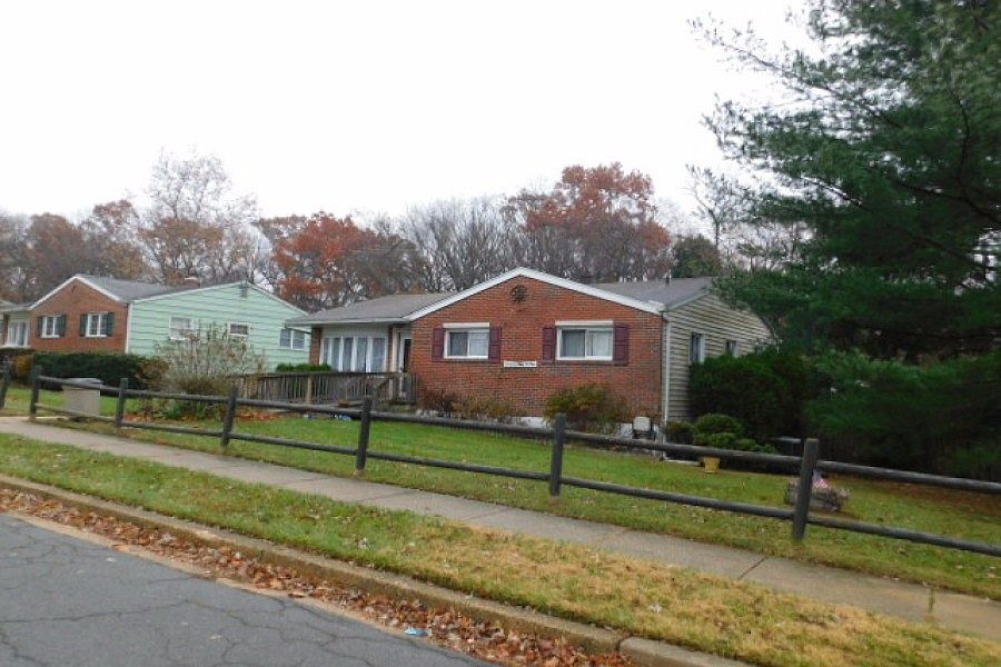 2nd image of 7901 Riverdale Ave