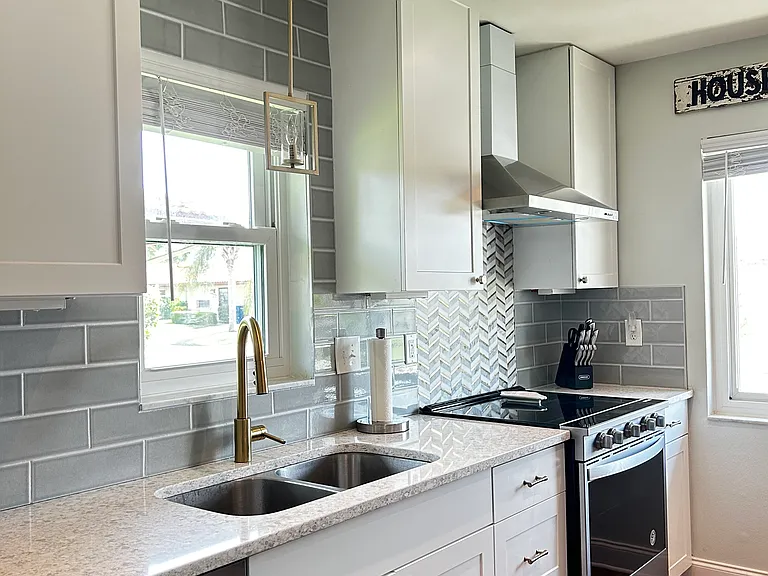 Stainless Steel Appliances w/ All Your Cooking Needs...just bring your food!!