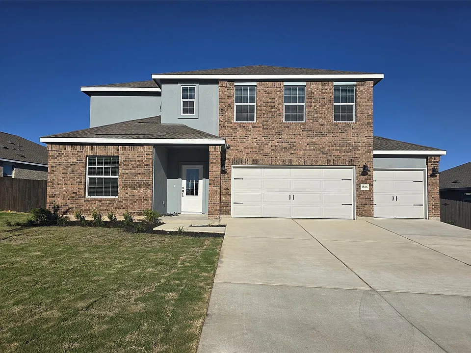 1816 Four Waters Loop