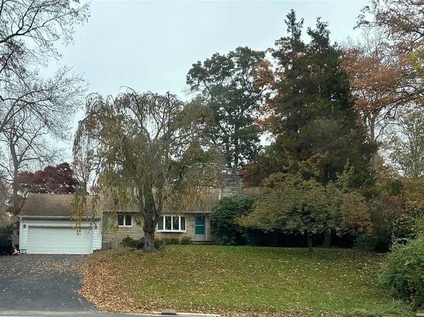 105 Rocky Point Landing Road, Rocky Point, NY 11778