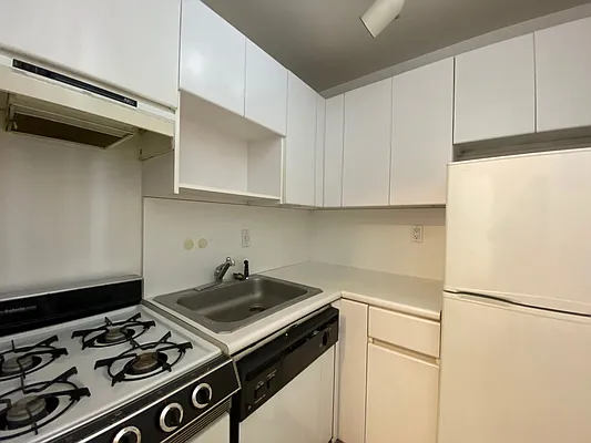 Rented by Compass | media 4
