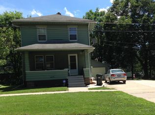 523 Fairchild St, Iowa City, IA 52245