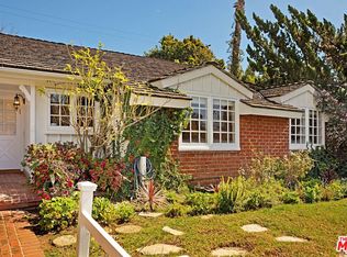 166 S Saltair Ave, Los Angeles, CA 90049