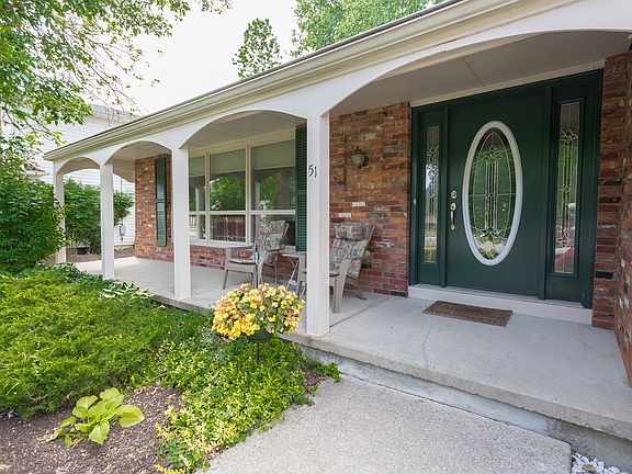 2nd image of 51 Candlewood Ln