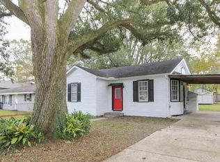 310 Pinoak St, Denham Springs, LA 70726