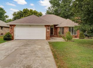 2129 E Cherryvale Street, Springfield, MO 65804