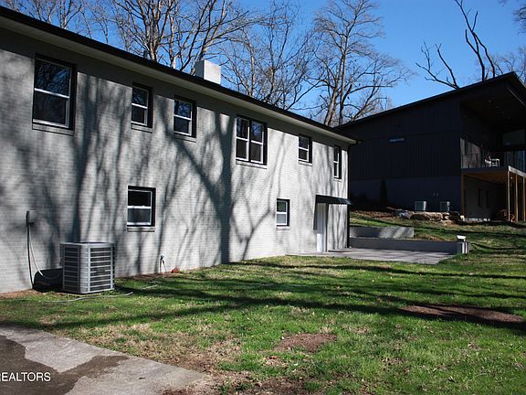 4th image of 5632 Magazine Rd