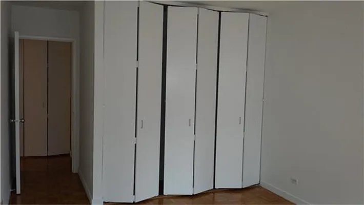 Rented by Bank Neary | media 37