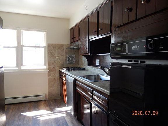 5th image of 1789 E 91st St