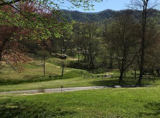 184 Kimsey Ln, Franklin, NC 28734