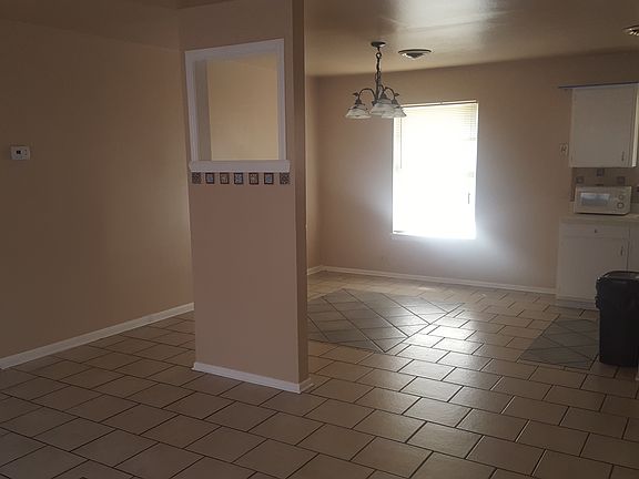 5th image of 3919 Warpath St