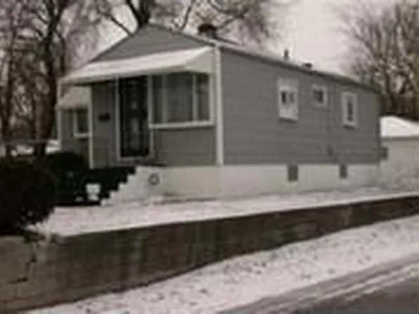 300 Hovey St, Gary, IN 46406