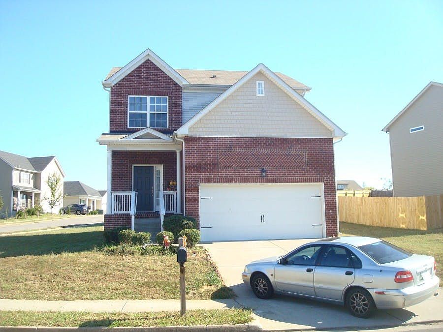 1st image of 5000 Luker Ln