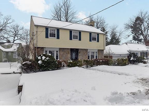 2nd image of 462 Rich Ave