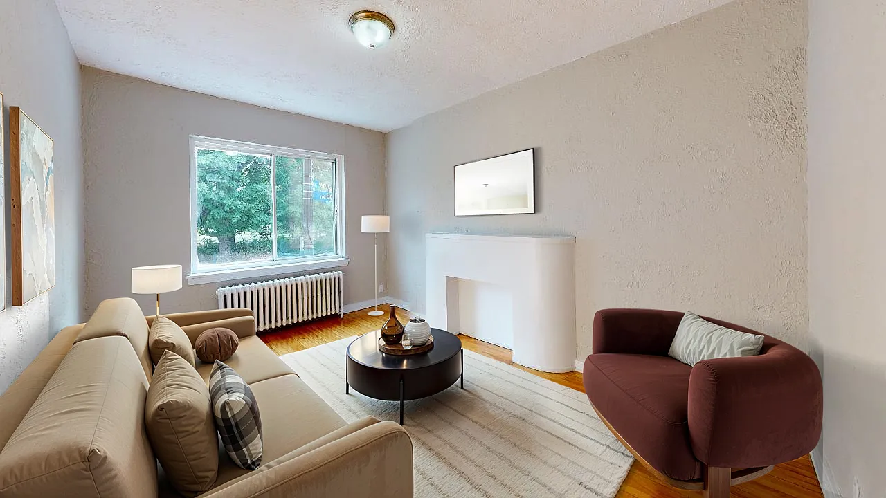 425 Elgin Street — Photo 3