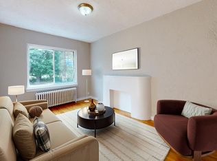 425 Elgin St #1, Ottawa, ON K2P 1N5