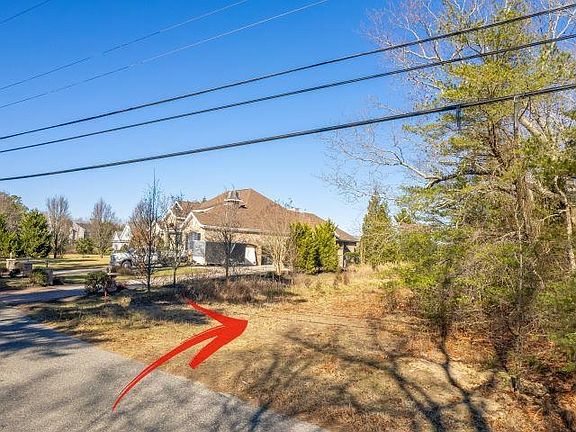 5th image of 54 Brooks Ave