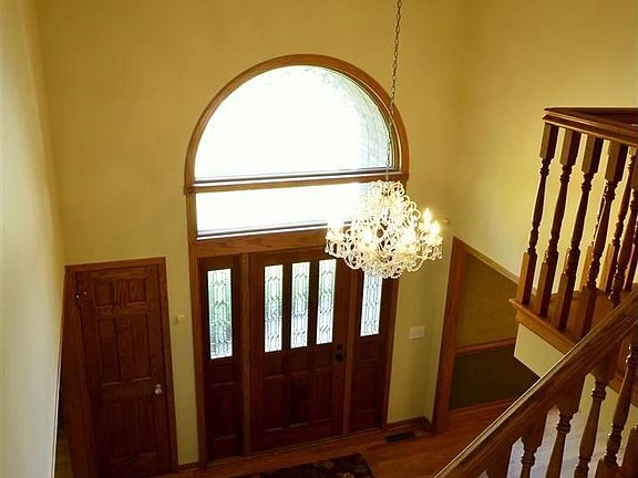 4th image of 2903 Royal Fox Dr