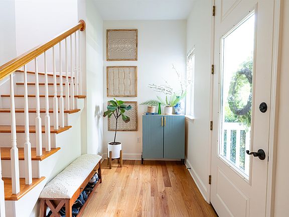 2nd image of 3156 Iberville Way